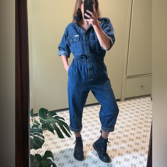 Vintage Denim Jumpsuit! ❤️ - Picture 6 of 7